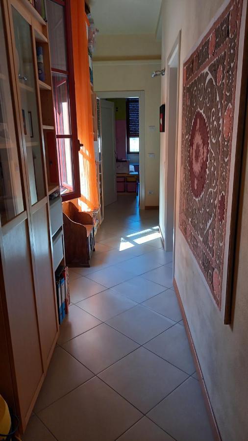 Ferienwohnung Accesso Diretto Sul Mare Maredilucecala Calambrone Exterior foto