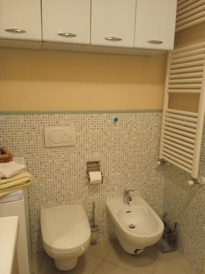 Ferienwohnung Accesso Diretto Sul Mare Maredilucecala Calambrone Exterior foto