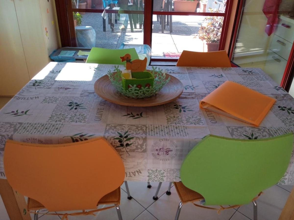 Ferienwohnung Accesso Diretto Sul Mare Maredilucecala Calambrone Exterior foto